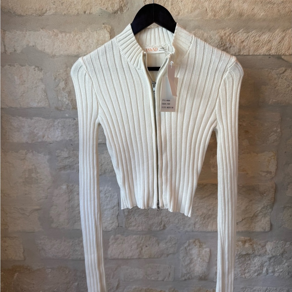 White Ribbed Zip-Up Crop Sweater